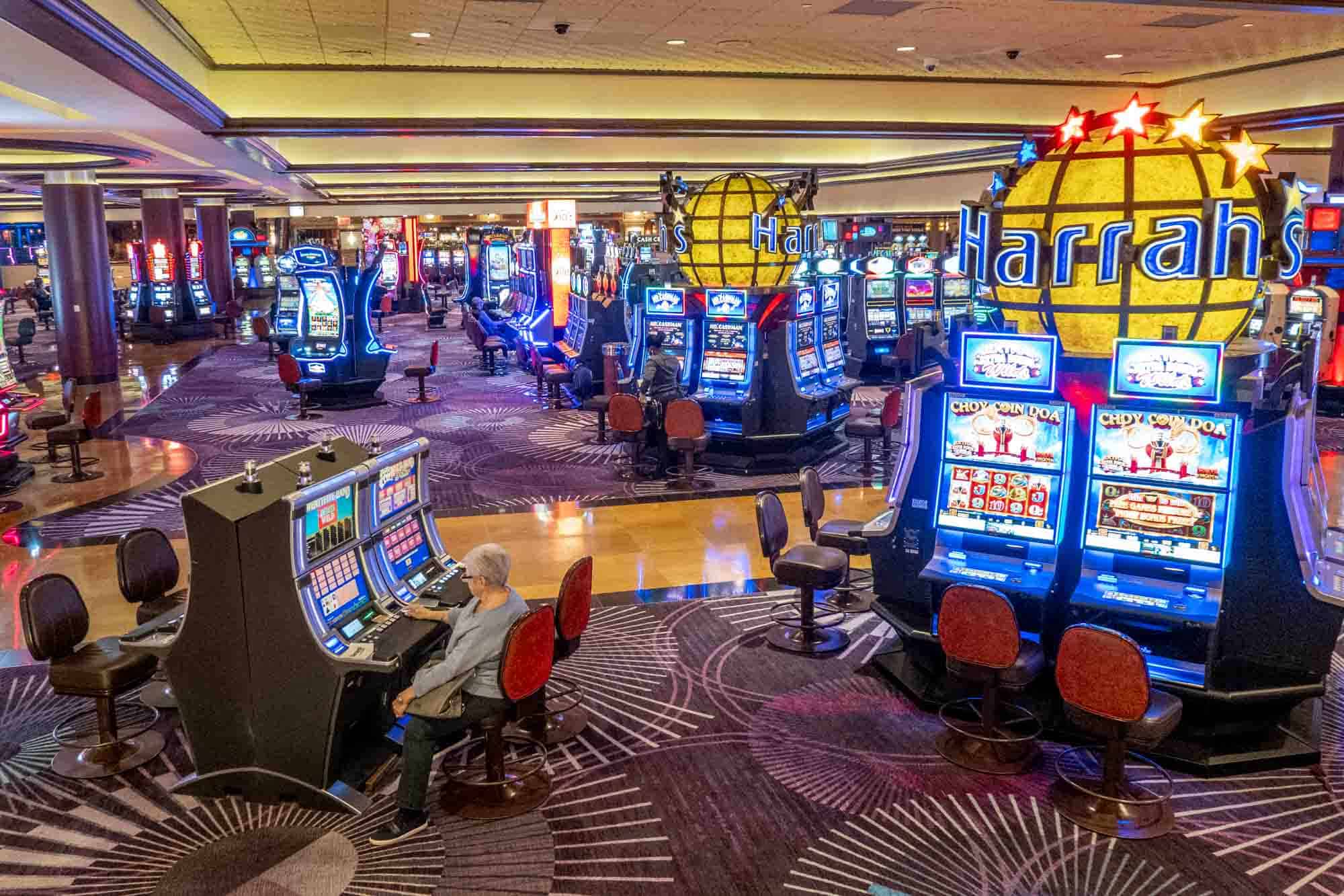 Slot Makinelerinde Kazanmanın Gizli Stratejileri
