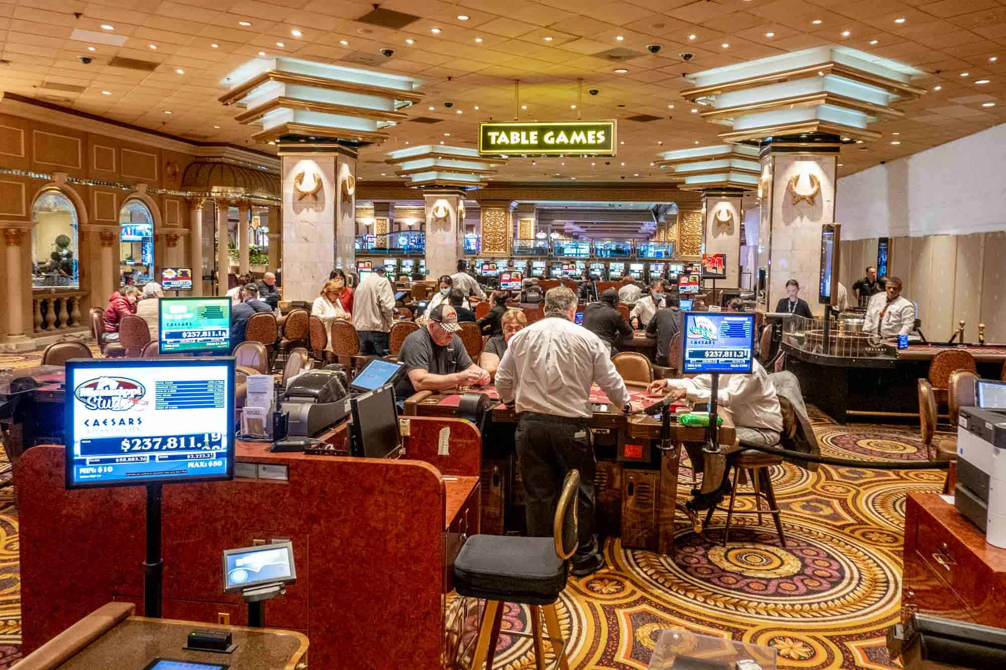 Slot Makinelerinde Yapay Zeka: Yeni Nesil Oyun Deneyimi